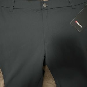Lululemon Commission Pant Classic Fit Size 36” x 34”